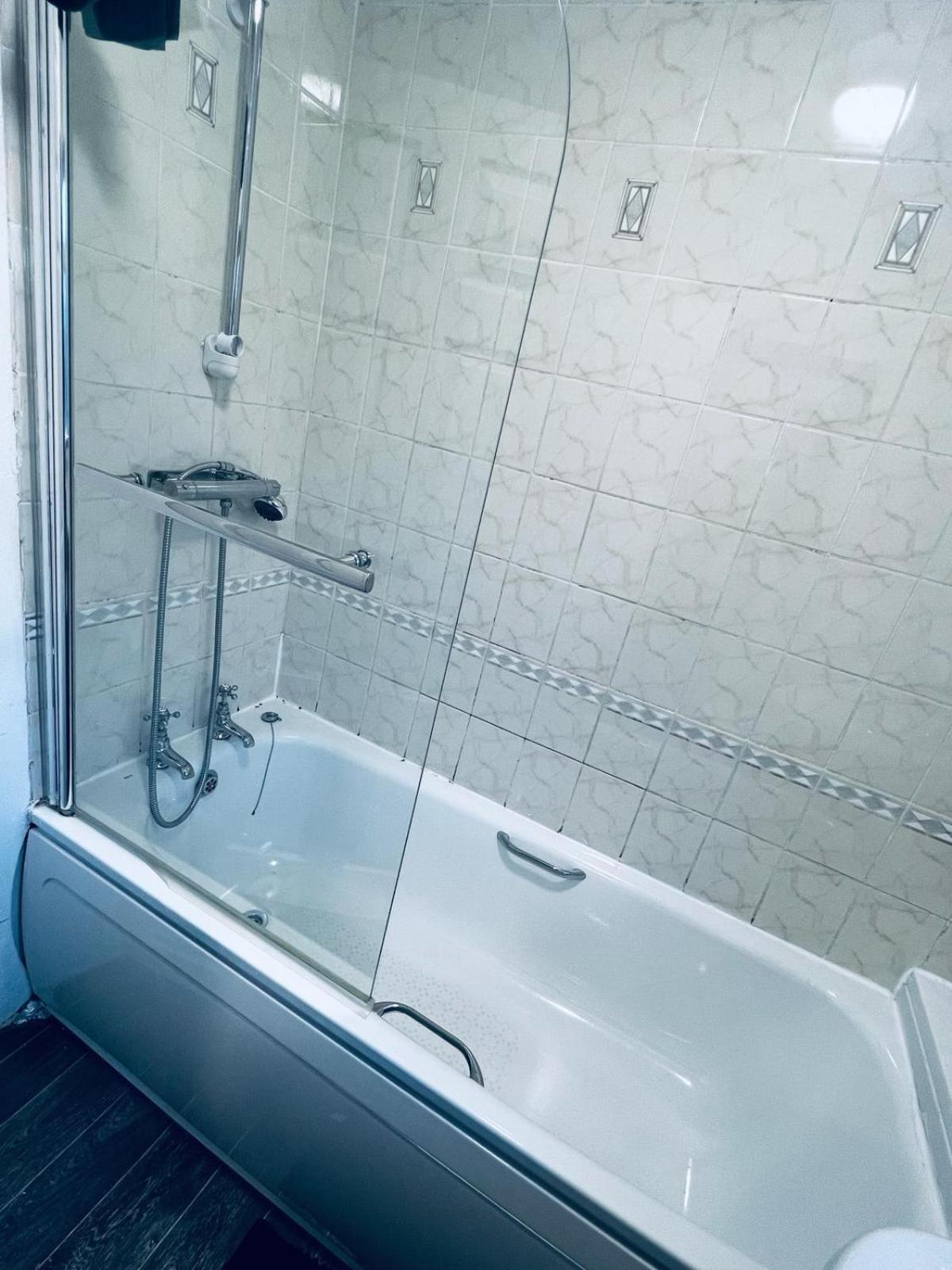 Holiday House Near Football Ground Nottingham Bagian luar foto